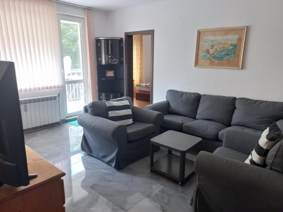 Beautiful Location Apartment София Экстерьер фото